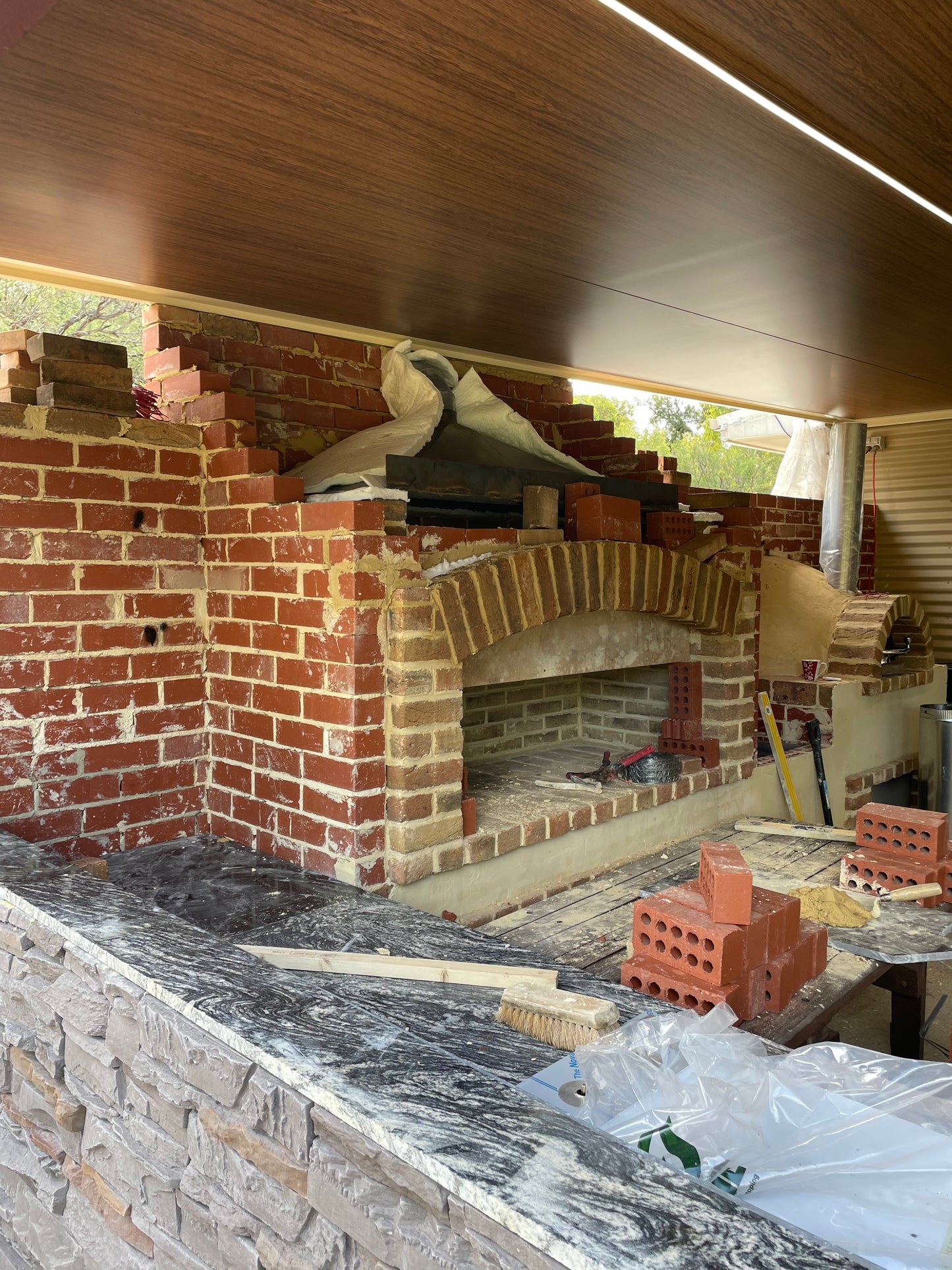 BBQ Grills - Parrilla / Braii / BBQ